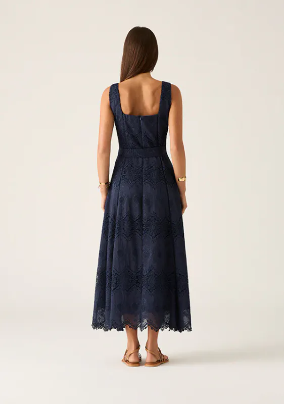 MOS Mariana Embroidery