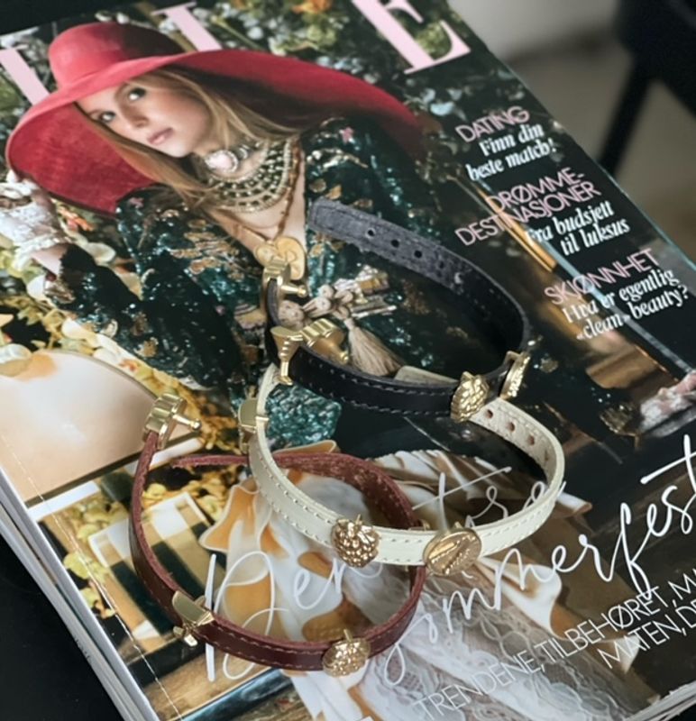 Fabienne Charm bracelet, Cognac, black og  off-white