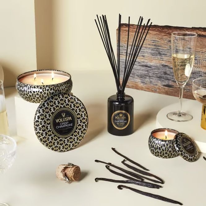 Hovedbilde Voluspa three wick tin candle, Crisp Champagne