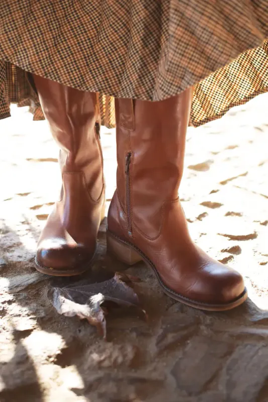 Summum Square-toed boots, brun