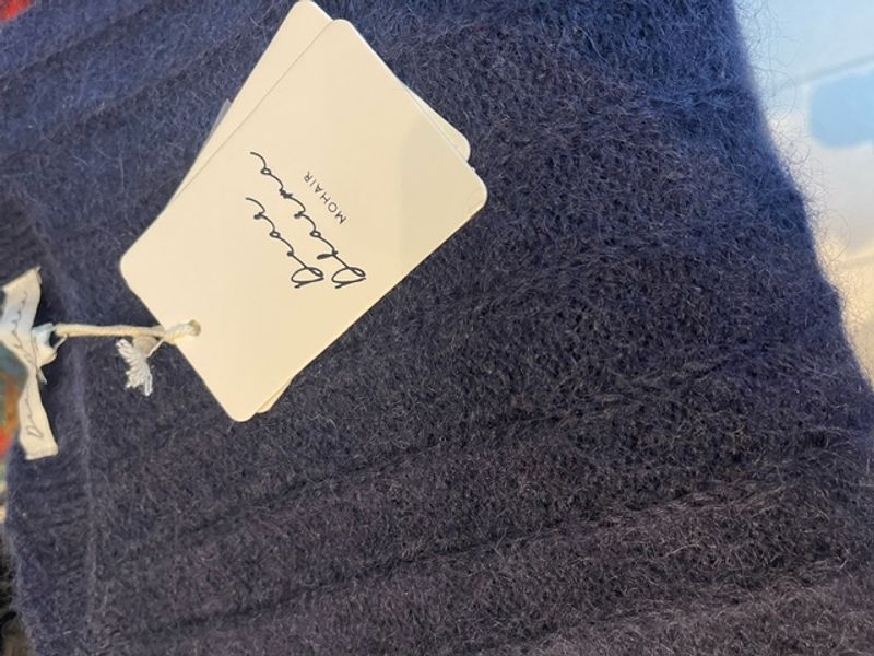 Dear Dharma, Wavy Sweater, naturhvit og marineblå